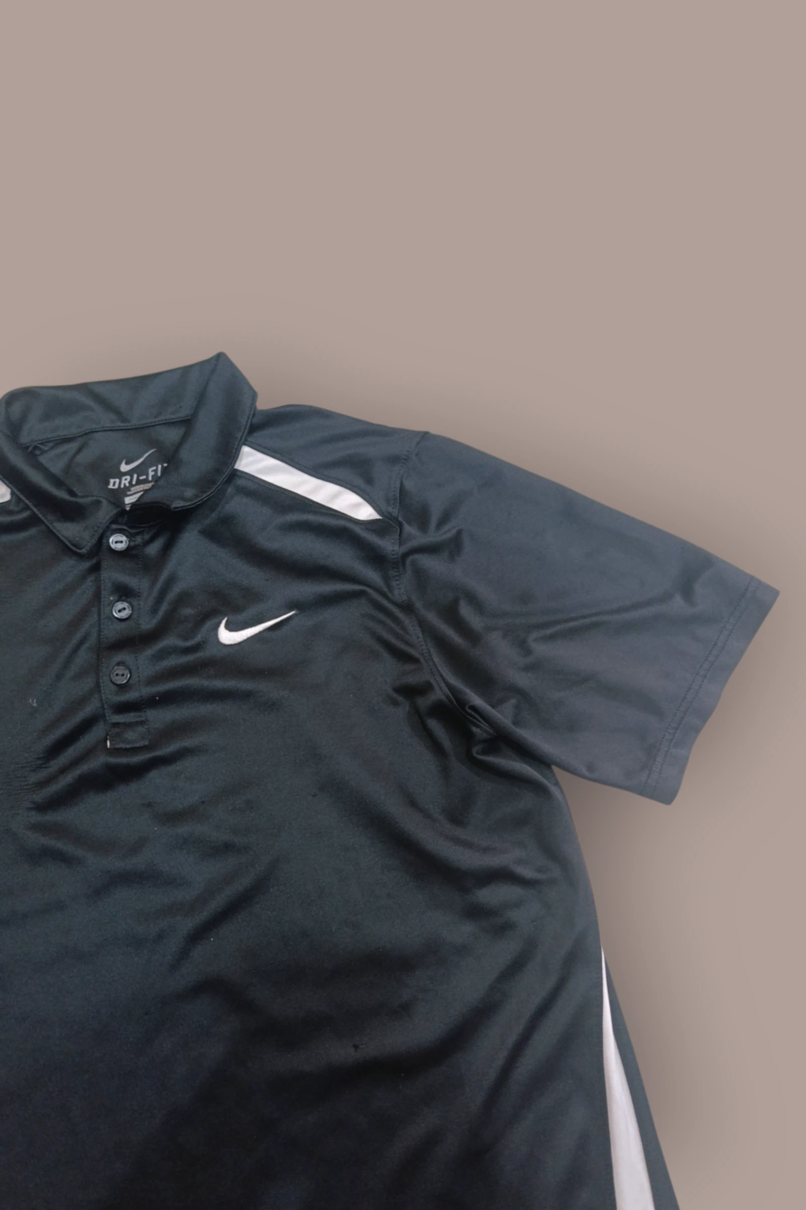 | Polo Nike Dri-Fit Homem | Cor Preto | Manga Curta | Logo Bordado | Tamanho M | – photo 5